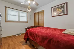 818 S 2nd Ave, Maywood, IL 60153 - Photo 8