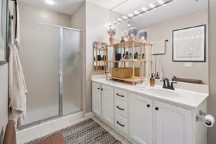 1322 S Prairie Ave, Chicago, IL 60605 - Photo 12