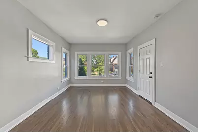 4927 W Parker Avenue, Chicago, IL 60639 - Photo 6