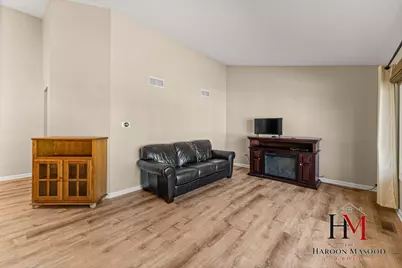 9241 Windsor Parkway, Tinley Park, IL 60487 - Photo 4