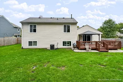 985 Ridgewood Lane, Crystal Lake, IL 60014 - Photo 20