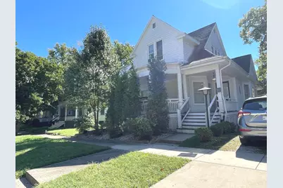 1211 E Jefferson Street, Bloomington, IL 61701 - Photo 2