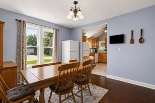 330 Pleasant St, Sheridan, IL 60551 - Photo 14