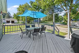 330 Pleasant St, Sheridan, IL 60551 - Photo 34