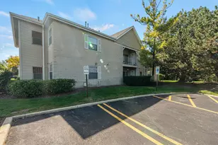 728 N Gary Ave, Carol Stream, IL 60188 - Photo 2