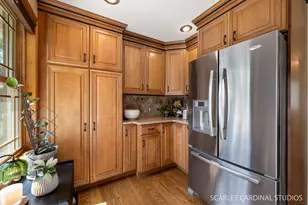 328 Spruce Dr, Naperville, IL 60540 - Photo 10