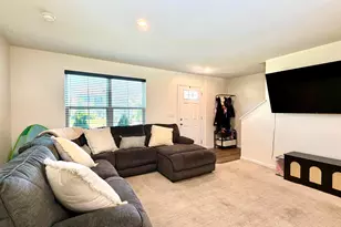 1907 Carriage Ln, Joliet, IL 60433 - Photo 2