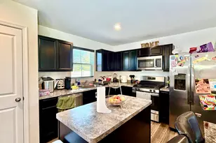 1907 Carriage Ln, Joliet, IL 60433 - Photo 6