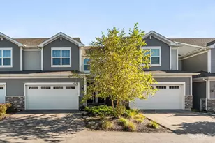 1032 Moraine Dr, South Elgin, IL 60177 - Photo 2