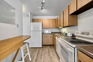 2020 N Lincoln Park W, Chicago, IL 60614 - Photo 12