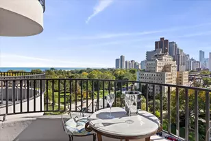 2020 N Lincoln Park W, Chicago, IL 60614 - Photo 2