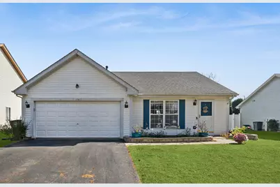 156 Sycamore Avenue, Streamwood, IL 60107 - Photo 2