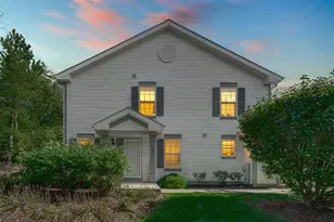 560 Jennifer Cir, Mundelein, IL 60060 - Photo 2
