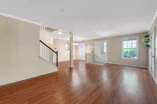560 Jennifer Cir, Mundelein, IL 60060 - Photo 12