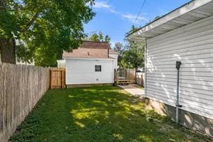412 E Elm St, Chatsworth, IL 60921 - Photo 12