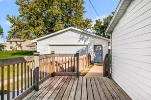 412 E Elm St, Chatsworth, IL 60921 - Photo 14