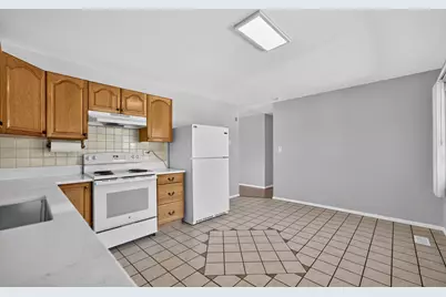 1622 W Celebrity Circle, Hanover Park, IL 60133 - Photo 8