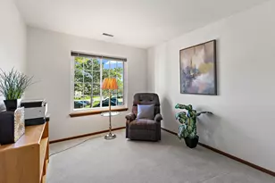 1002 Boston Cir, Schaumburg, IL 60193 - Photo 20