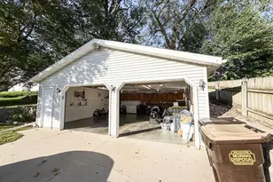204 Towne St, Morrison, IL 61270 - Photo 24