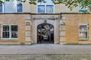 2745 W Le Moyne St, Chicago, IL 60622 - Photo 2