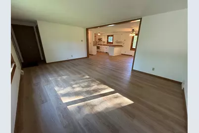 1667 Forestview Drive, Sycamore, IL 60178 - Photo 4