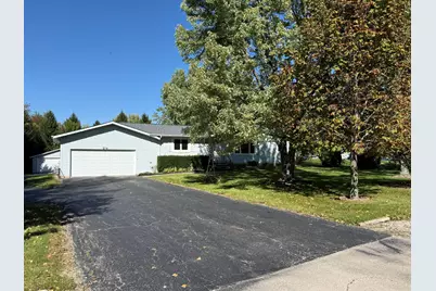 1667 Forestview Drive, Sycamore, IL 60178 - Photo 30
