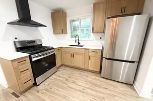 143 E 119th St, Chicago, IL 60628 - Photo 14