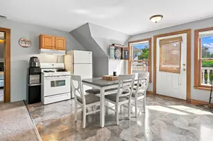 45W235 Hillview Ln, Hampshire, IL 60140 - Photo 6