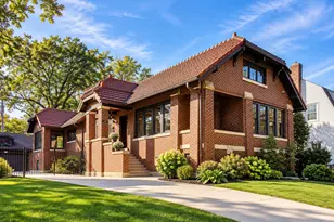10516 S Seeley Ave, Chicago, IL 60643 - Photo 2