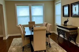 2918 W Hollywood Ave, Chicago, IL 60659 - Photo 8