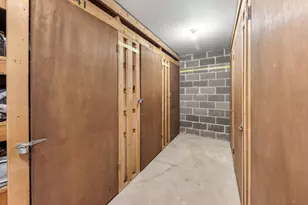 445 N Park Blvd, Glen Ellyn, IL 60137 - Photo 22