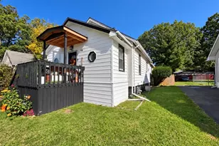 506 Scribner St, Joliet, IL 60432 - Photo 2