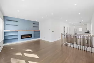 8718 S Euclid Ave, Chicago, IL 60617 - Photo 4