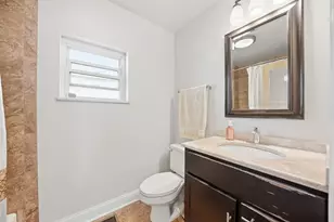 2416 Ernst St, Franklin Park, IL 60131 - Photo 14