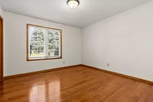 307 White Oak Dr, Poplar Grove, IL 61065 - Photo 12