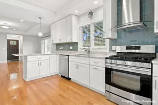643 Sylviawood Ave, Park Ridge, IL 60068 - Photo 10