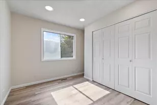 223 Augusta Dr, Vernon Hills, IL 60061 - Photo 16