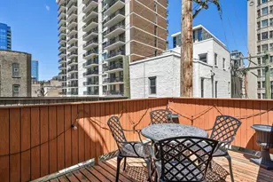 82 E Elm St, Chicago, IL 60611 - Photo 16