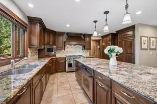 2342 Mohawk Ln, Glenview, IL 60026 - Photo 16