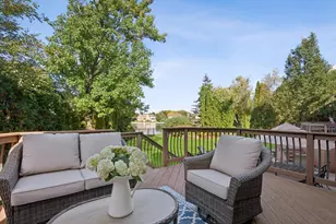 2342 Mohawk Ln, Glenview, IL 60026 - Photo 36