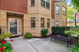 4530 S Woodlawn Ave, Chicago, IL 60653 - Photo 28