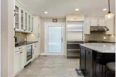 2612 N Waterman Avenue, Arlington Heights, IL 60004 - Photo 14