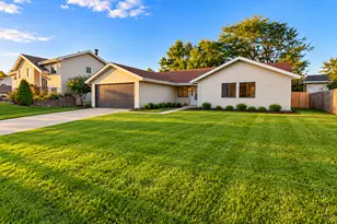 1191 Hialeah Ln, Hanover Park, IL 60133 - Photo 2