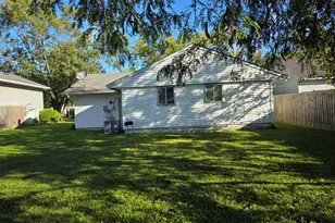4453 S Churchill Dr, Richton Park, IL 60471 - Photo 2