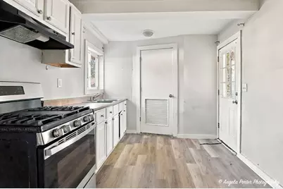 420 Washington Park, Waukegan, IL 60085 - Photo 10
