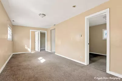 420 Washington Park, Waukegan, IL 60085 - Photo 6