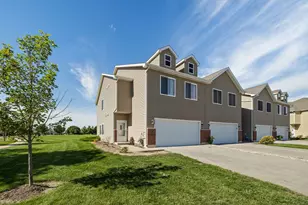 3967 Evans Ct, Yorkville, IL 60560 - Photo 2