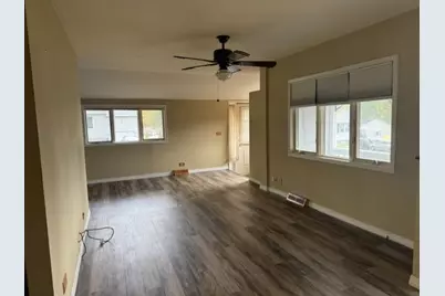 35670 N Laurel Avenue, Ingleside, IL 60041 - Photo 8