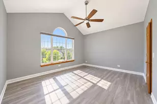1932 Blackberry Ln, Hoffman Estates, IL 60169 - Photo 30