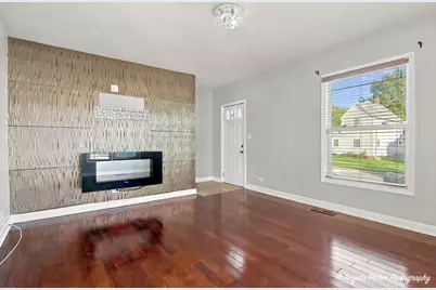 407 4th Street, Waukegan, IL 60085 - Photo 2